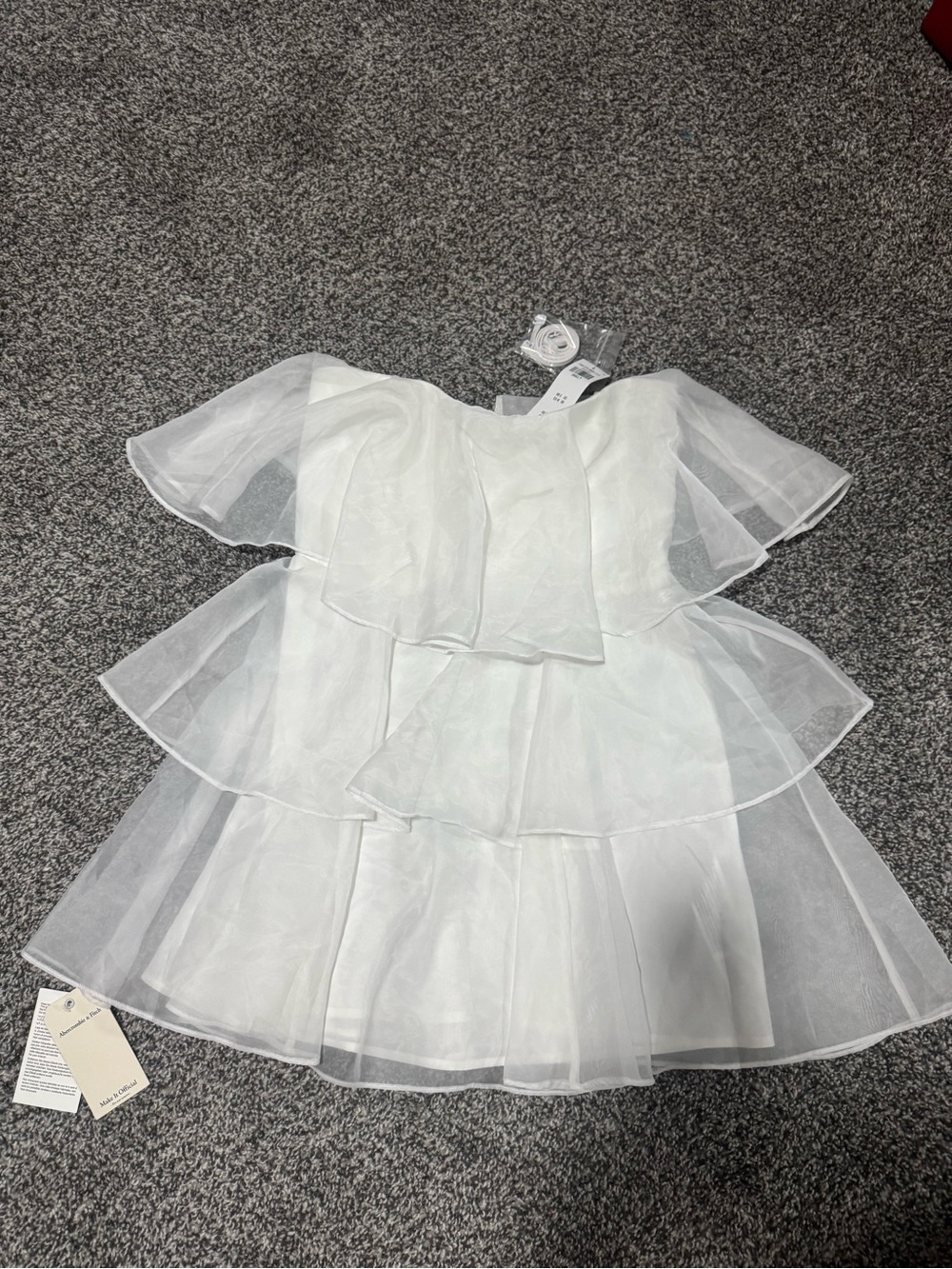 Abercrombie Strapless White Layered Ruffle Mini Dress NWT - Picture 4 of 7